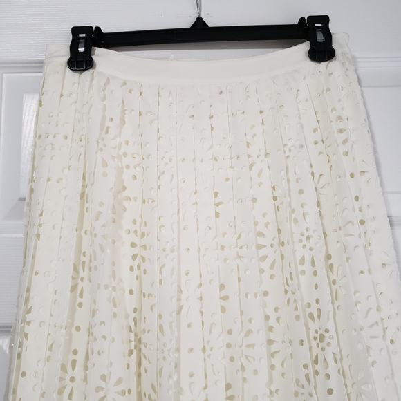 See by Chloe Lasercut pleated midi skirt in whisper white size 38/ US4 - Picture 5 of 16